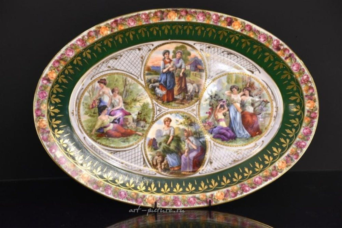 Royal Vienna Porcelain , A fine large Royal Vienna plate having hand painted panels d...