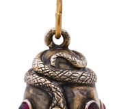 Серебряная подвеска с изображением змеи и рубинами