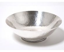 Серебряная ваза ручной работы Eric Lofman