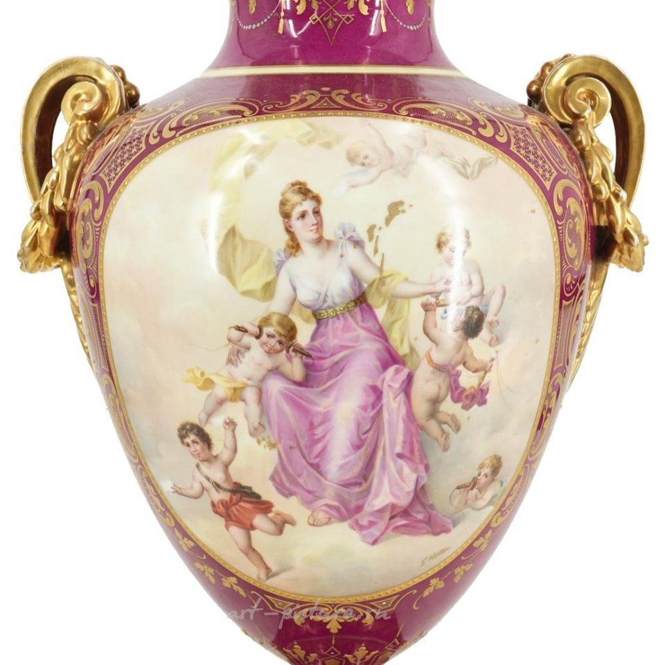 Royal Vienna , Большая фарфоровая ваза "Райская Вена" с голыми женщинами и золотыми ручками