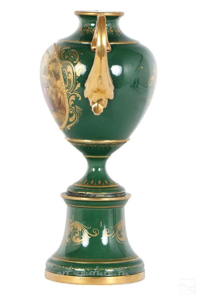 Royal Vienna Porcelain , 19C. Royal Worcester English Porcelain Dragon Vase