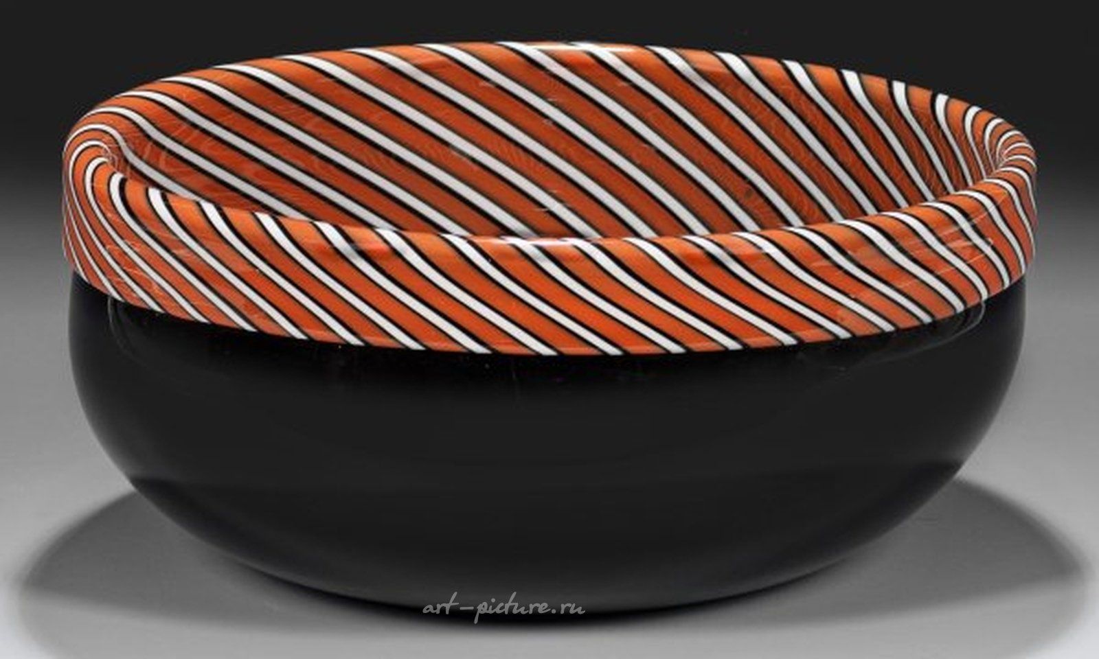 Modern glass bowl by VeArt