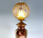 Фигурная лампа ''Роял Вена'' из литой бронзы с порцелановой вазой