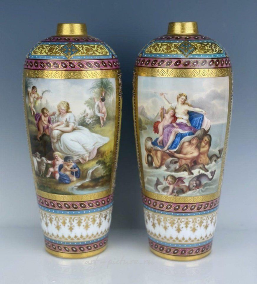 Royal Vienna Porcelain , A LARGE ART NOUVEAU ROYAL VIENNA VASE