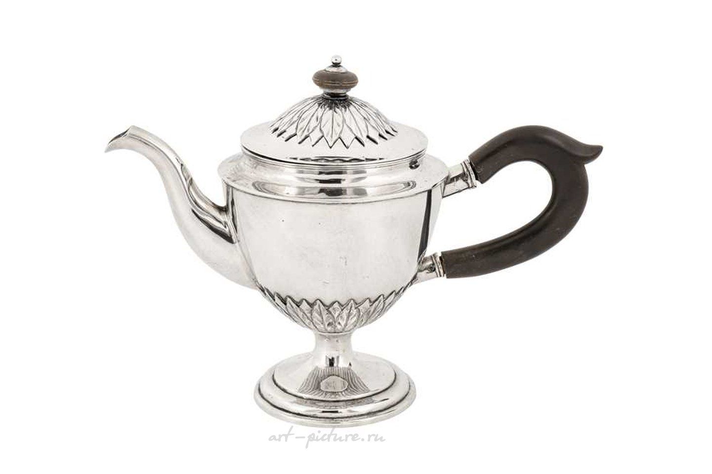 Русское серебро , Маленький чайник русского серебра начала XIX века