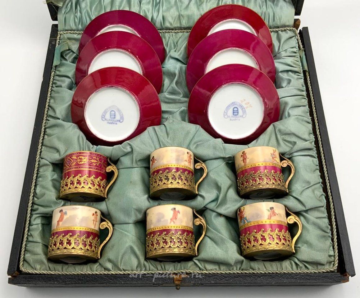 Royal Vienna , Фарфоровый набор Haviland & Co Limoges Floral Demitasse Set в стиле королевской Вены.