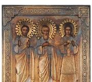 Русская путешественница икона "Три святых" в серебряном окладе