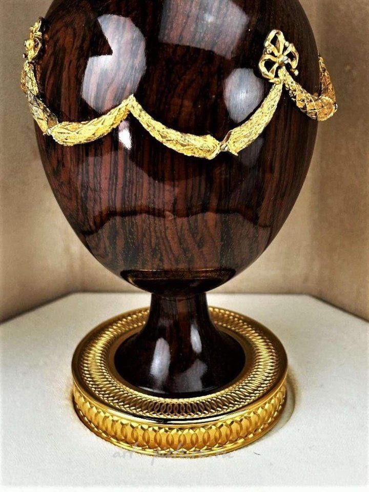 Русское серебро , Яйцо Theo Faberge Swag из 24-каратного золота, лимитированное издание 1985 года