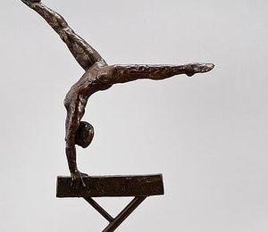 "Gymnast on a log."The stigma "Kelsey '76".Height - 34 cm. Length / base width: 22.5 x 13 cm.