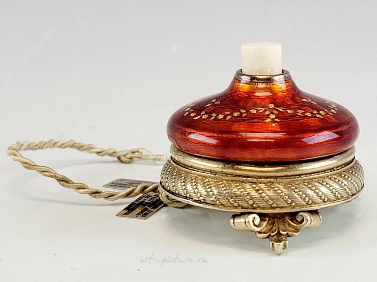 Русское серебро , Серебряная русская лампада с эмалью на карельской березе