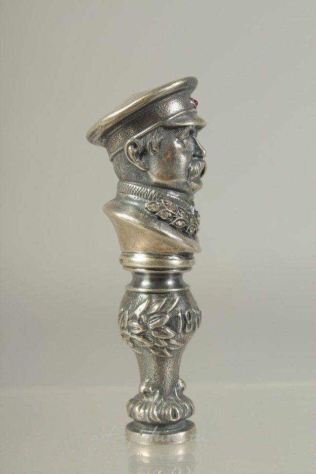 Русское серебро , Русская серебряная печатка для письменного стола 1870-11 года с инкрустацией бриллиантами.