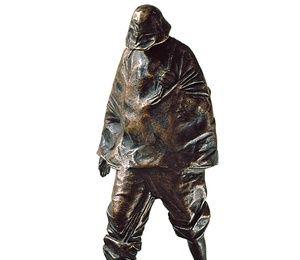 Fisherman.1984. Bronze.30x8x14 cm