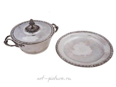 Russian silver, MONUMENTAL RUSSIAN SILVER GILT SOUP TUREEN WITH GEMS