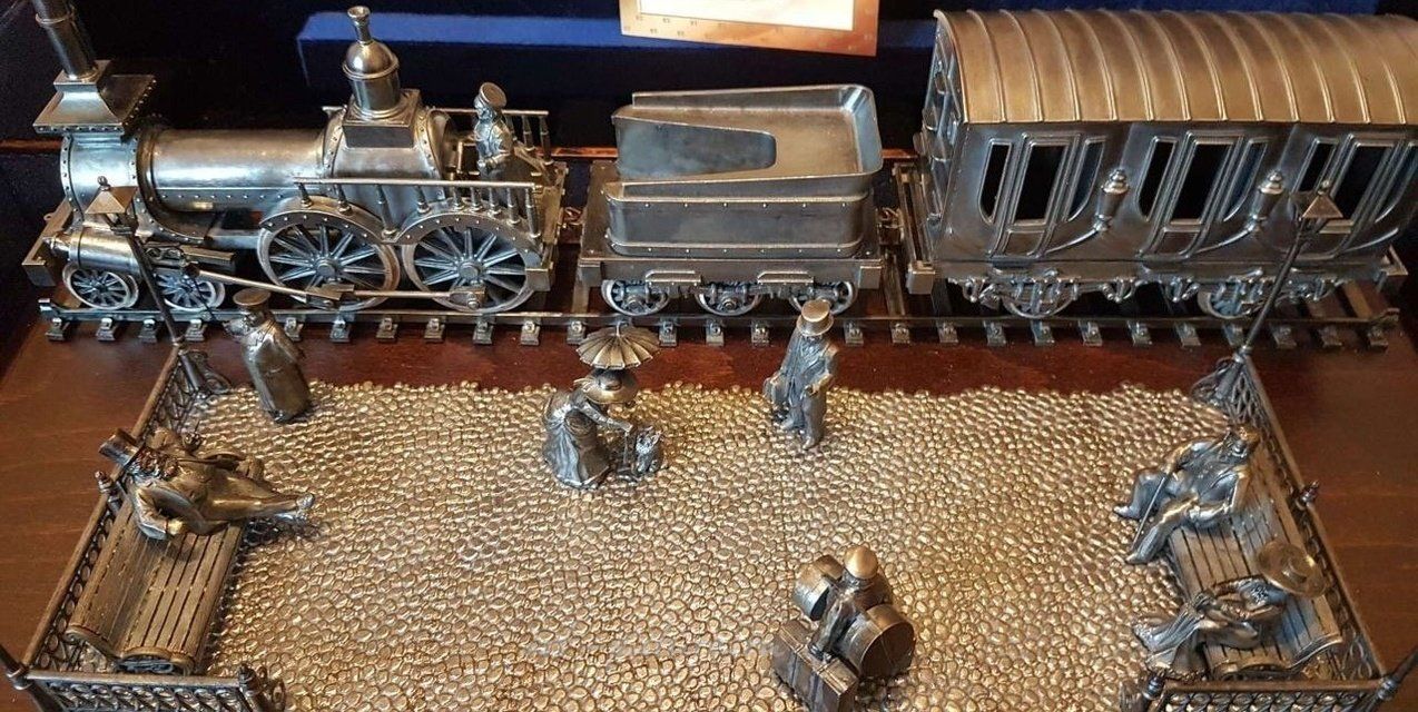 Ювелирная скульптурная композиция Николаевская железная дорога, серебро