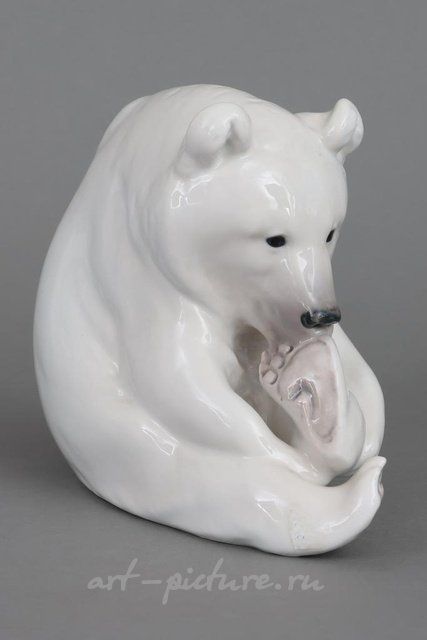 "Porcelain figure 'Polar Bear'. Royal Copenhagen"