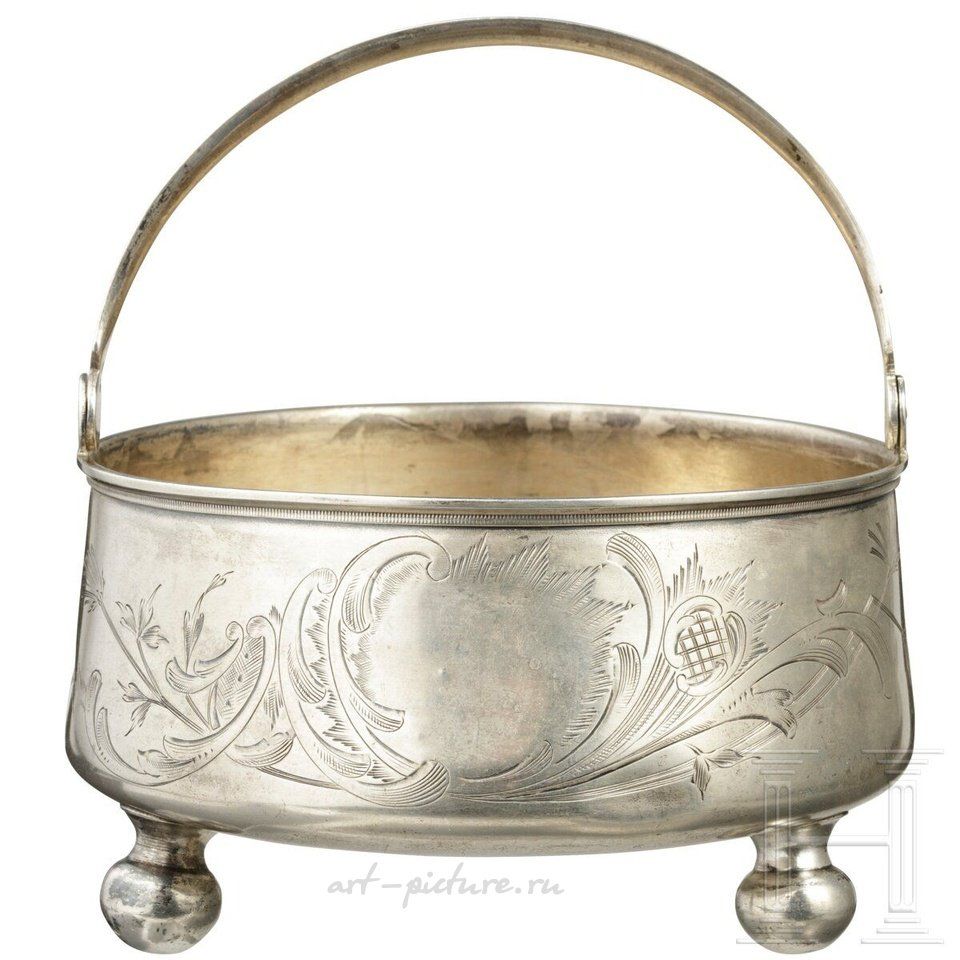 Русское серебро , Серебренная корзинка. Корпус и ручка отмечены клеймом с пробой 84-го стандарта.
