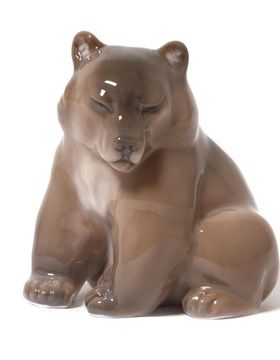 купить Медведь на корточках. Дания, г. Копенгаген, Royal Copenhagen, 1923-1928 гг.