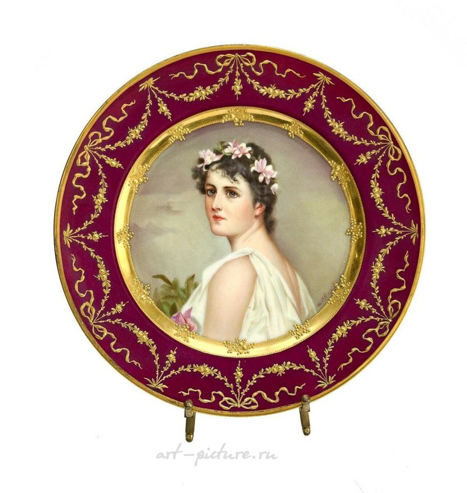 Royal Vienna , Фарфоровая тарелка "Undine" из коллекции "Royal Vienna Austria"