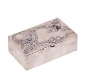 Русская серебряная сигарная коробка в стиле арт-нуво с кабошонами,...