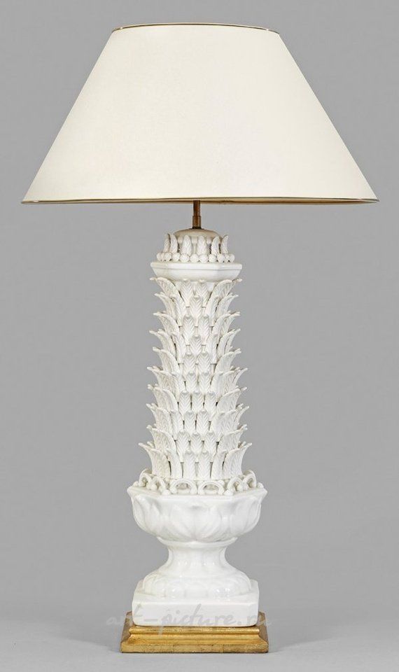 Great decorative table lamp