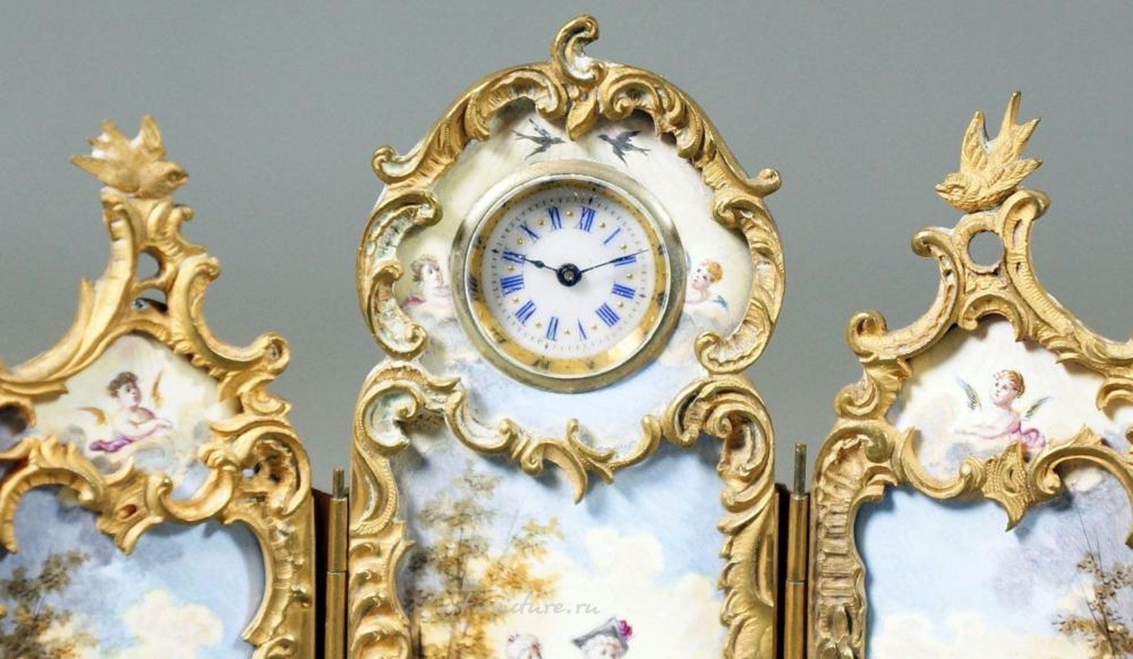 Royal Vienna Porcelain , Royal Vienna Style Gilt Porcelain Clock