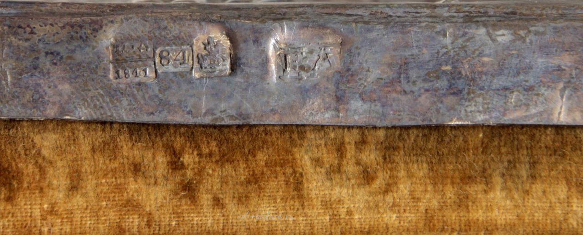 Русское серебро , Икона "Богоматерь Одигитрия Казанская" с серебряным окладом.