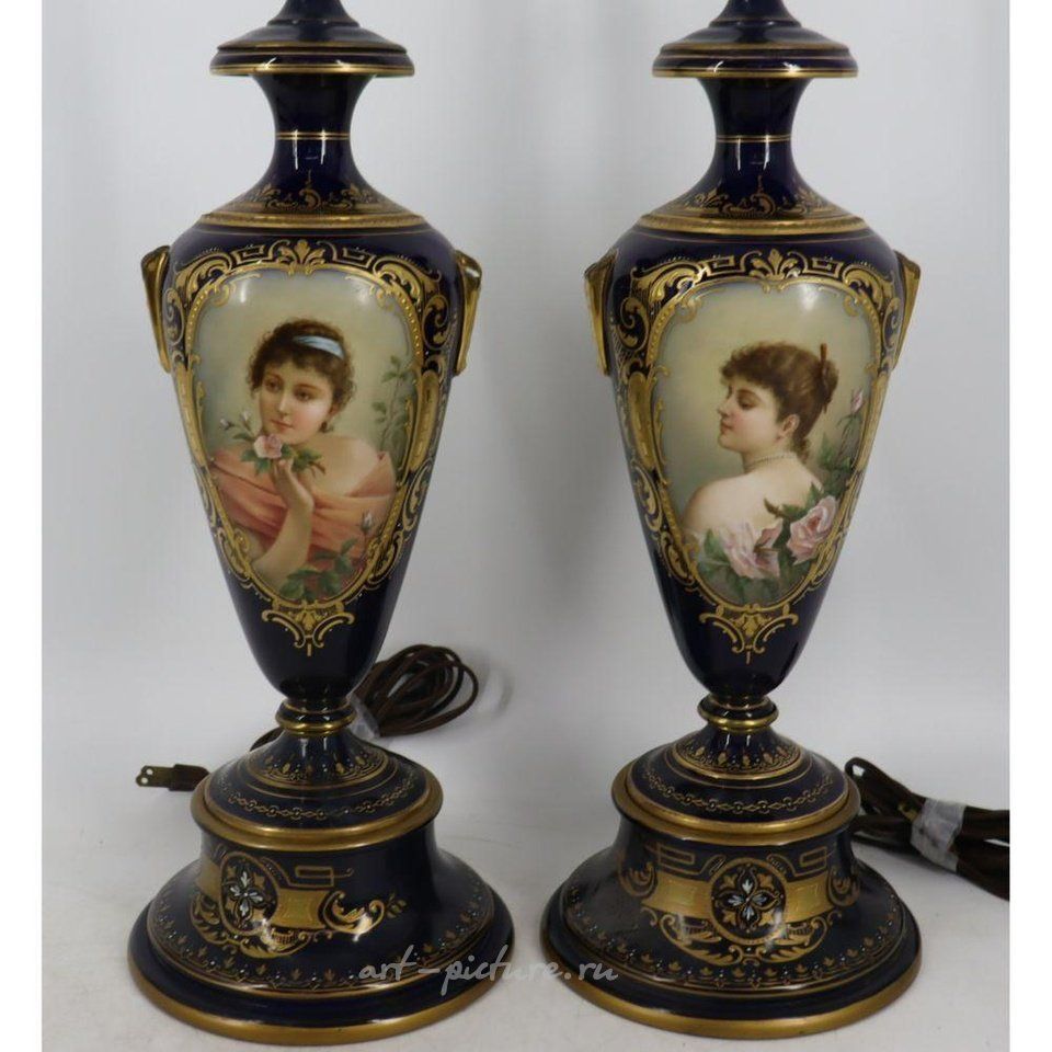Royal Vienna , Фарфоровые лампы в азиатском стиле с подписью "C. Хер" и портретами женщин. Возможны повреждения ручек