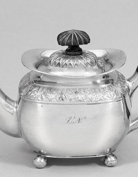 купить Редкий бидермаерский серебряный чайник от Генриха Антона Шауенбурга