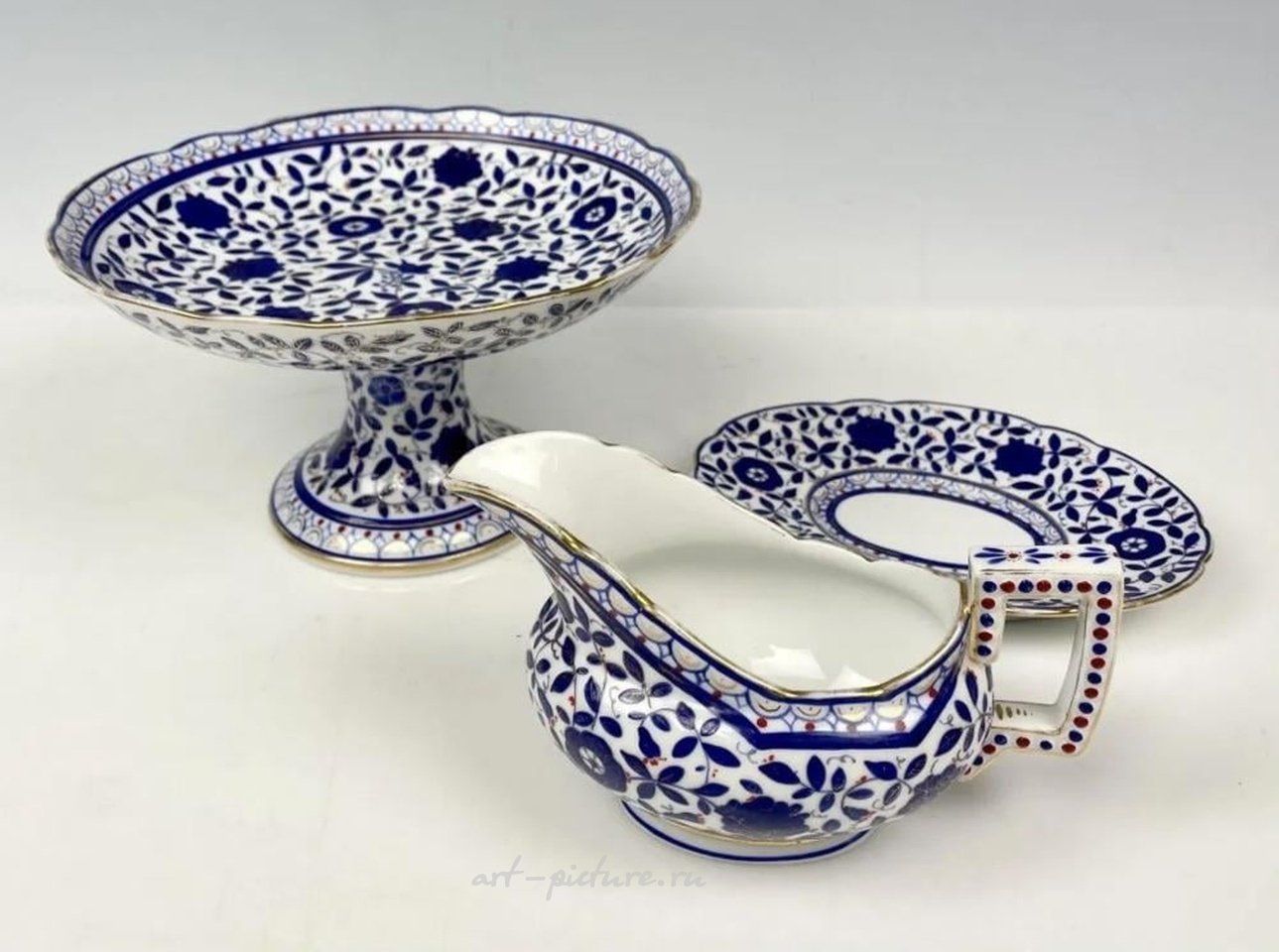 Royal Vienna Porcelain , 3 PIECE ROYAL VIENNA SERVING DIDHES