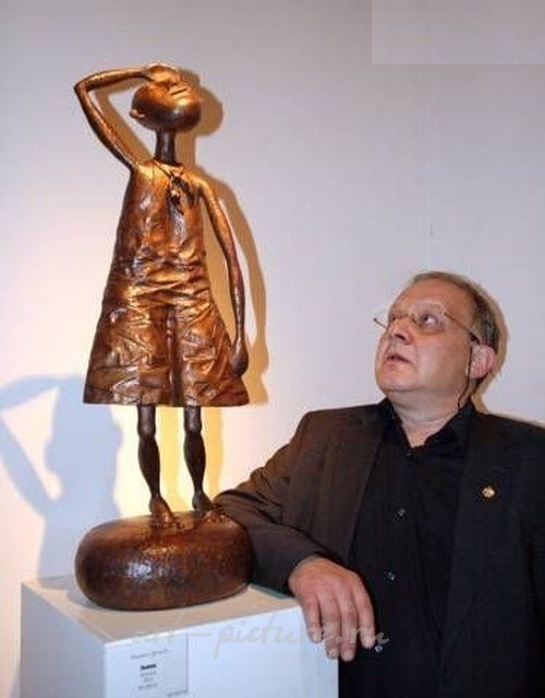 Pioneer. 2011. Bronze. 82x28x21 cm