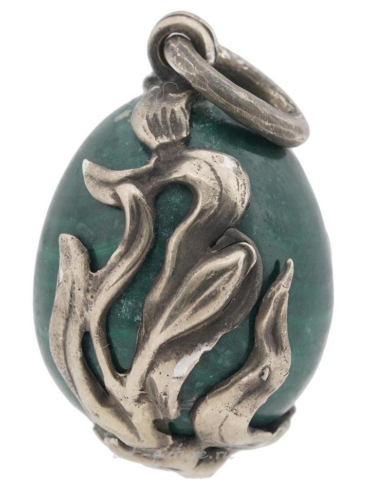 Русское серебро , Серебряное яйцо с позолотой и эмалью в стиле русского серебра 84