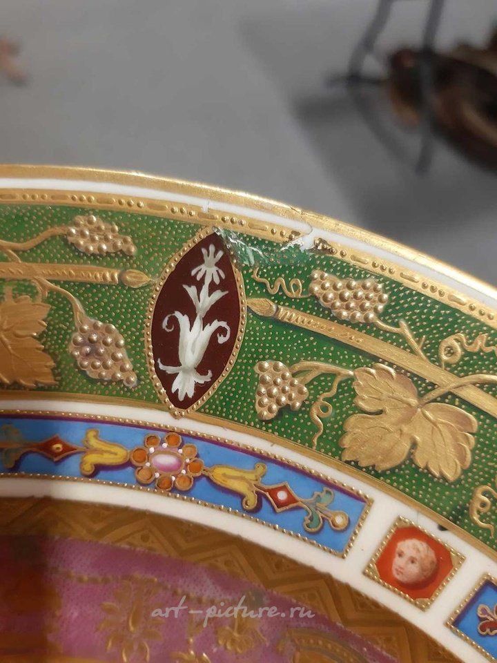 Royal Vienna Porcelain , Royal Vienna cabinet plate