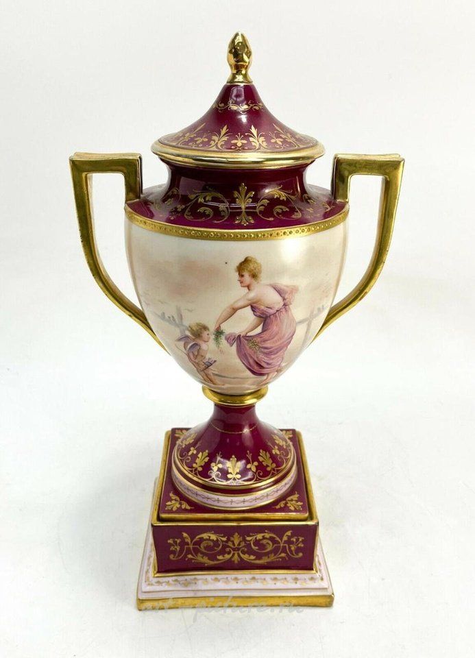 Royal Vienna , Роскошная австрийская ваза из фарфора, сделанная вручную, около 1910 года