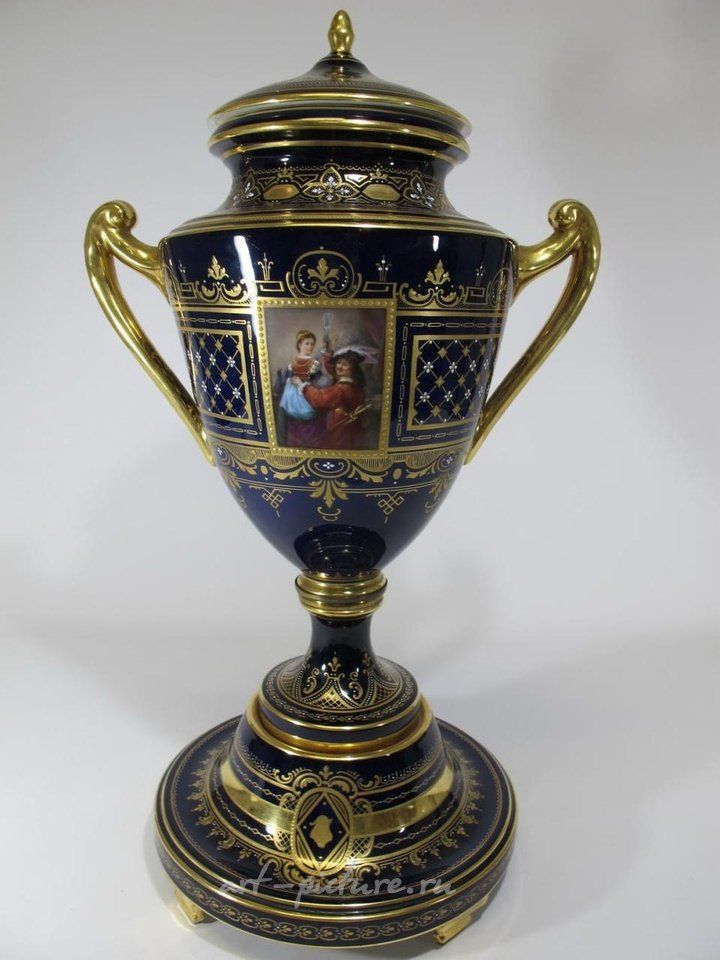 Royal Vienna , Антикварная ваза из Венского фарфора с живописью