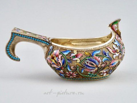 Russian silver, A RUSSIAN SILVER AND CLOISONNE ENAMEL BELT, CIRCA 1900S.