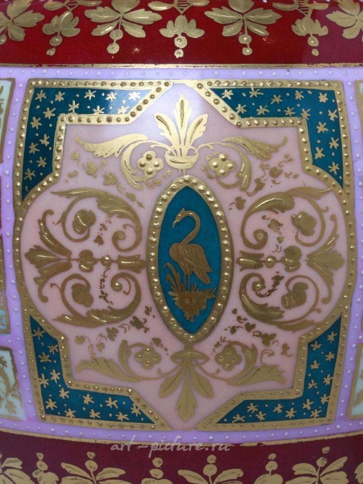 Royal Vienna , Ваза из раритетного венского фарфора с неоклассическим изображением