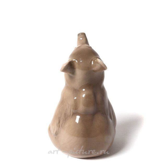 The translation of the text is:
"PORCELAIN FIGURE 'BEAR'. BING GRONDAHL, RRR"