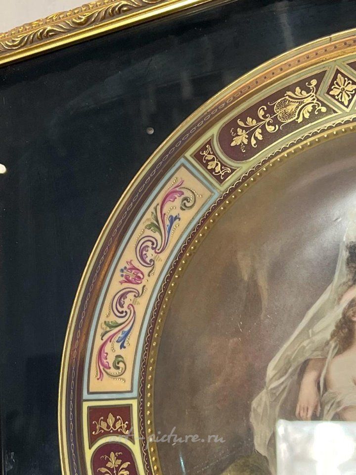 Royal Vienna , Тарелка с изображением двух богинь из Royal Vienna