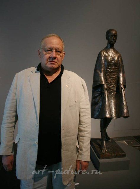 Running on the Waves (small). 2006. Bronze. 59x17x19 cm.