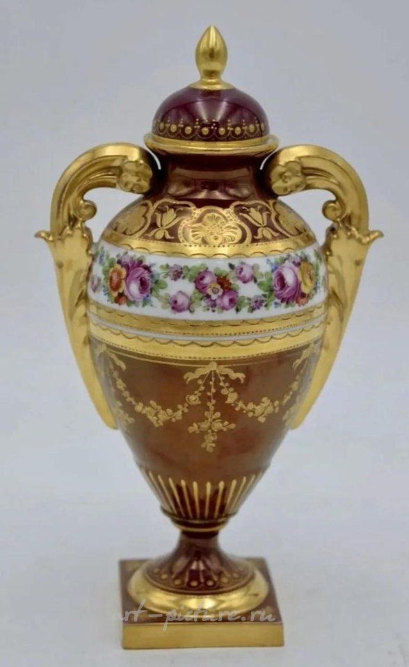 Royal Vienna Porcelain , ANTIQUE ROYAL VIENNA VASE AND COVER