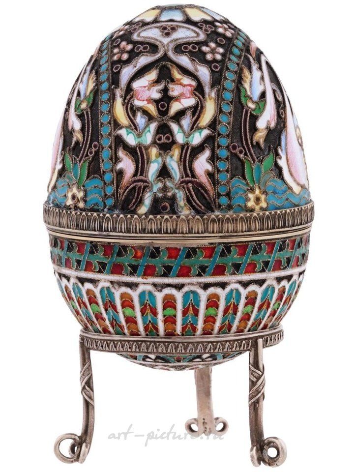 Русское серебро , Серебряная шкатулка в форме пасхального яйца