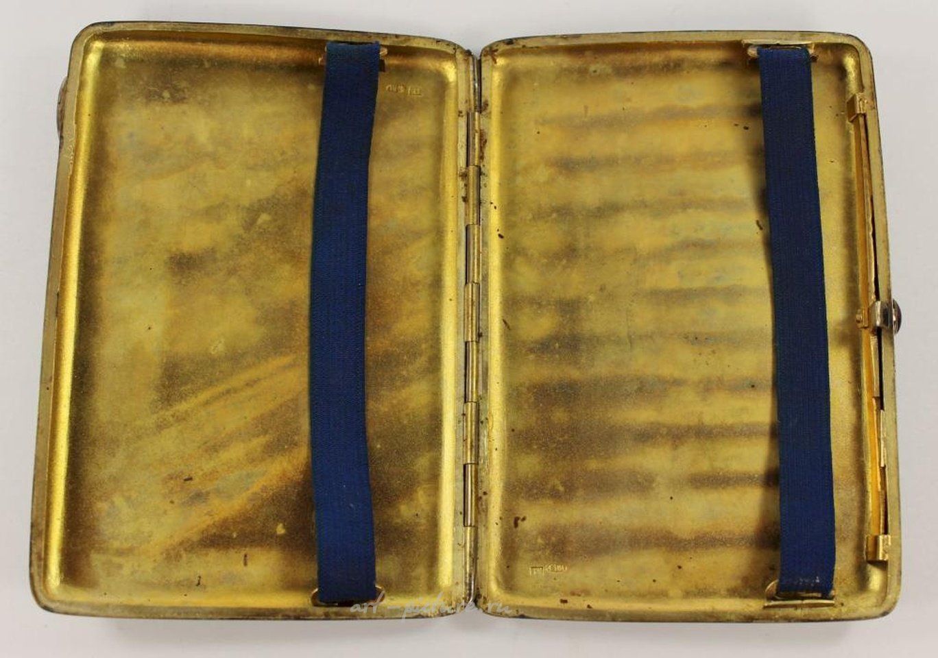 Русское серебро , Русская серебряная (84 золотника - 0,875) папиросница с гравировкой