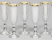 Шесть серебряных бокалов для шампанского