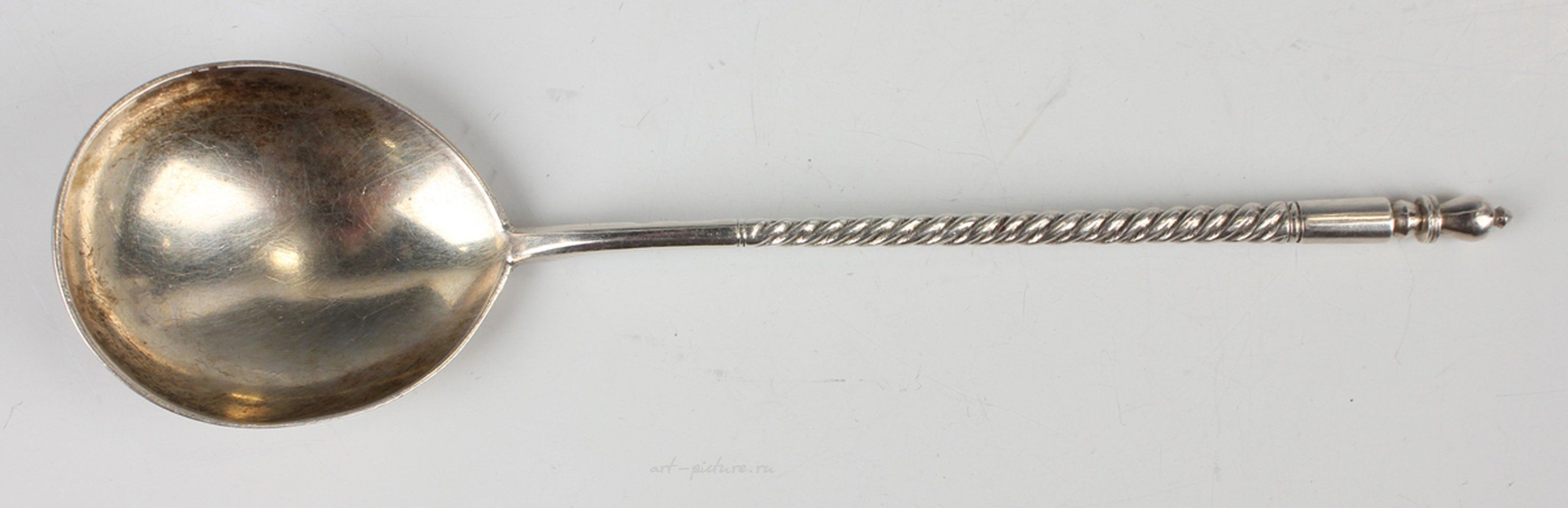 Russian silver , An early 20th century Russian silver spoon, 84 zolotnik, the...
