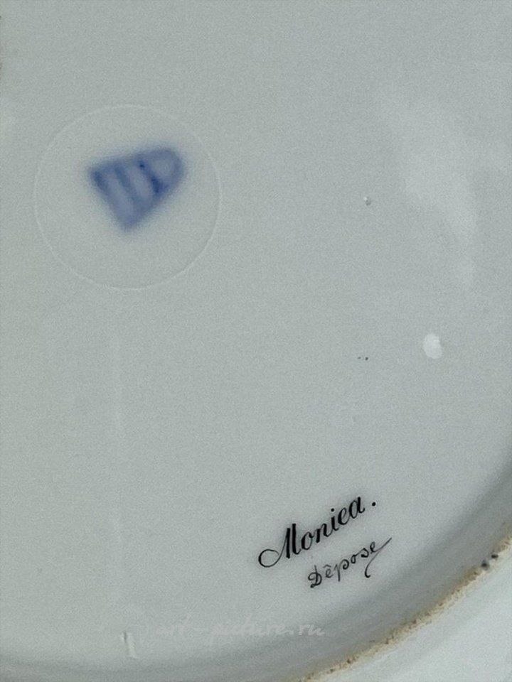 Royal Vienna Porcelain , ROYAL VIENNA PLATE