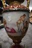 Впечатляющие вазы с позолоченным декором от Royal Vienna