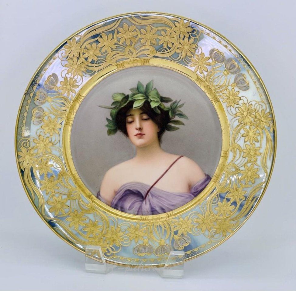 Royal Vienna Porcelain , ART NOUVEAU ROYAL VIENNA PORTRAIT PLATE